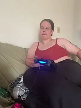 Snapshot of velvetta_ chatting on November 2025 03:46:02 PM velvetta online show from November 2025 03:46:02 PM