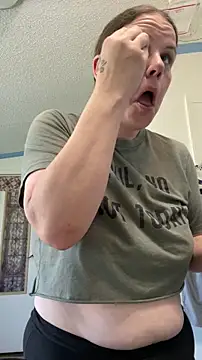 Snapshot of velvetta_ chatting on November 2025 04:29:01 PM velvetta online show from November 2025 04:29:01 PM