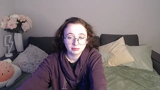 Mini Diva online show from January 2025 09:08:01 AM