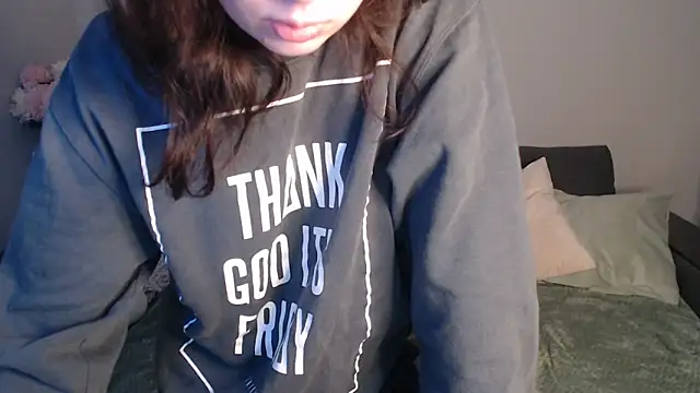 Mini Diva online show from February 2025 09:04:02 AM