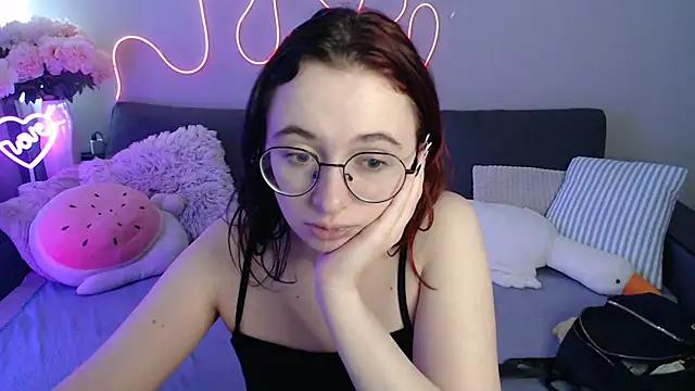 Mini Diva online show from July 2026 08:08:02 AM