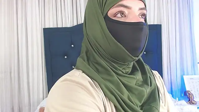 Snapshot of Uzra_hayed chatting on January 2025 01:29:01 AM Uzra hayed online show from January 2025 01:29:01 AM