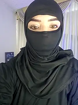 Snapshot of Uzra_hayed chatting on September 2025 12:21:02 PM Uzra hayed online show from September 2025 12:21:02 PM