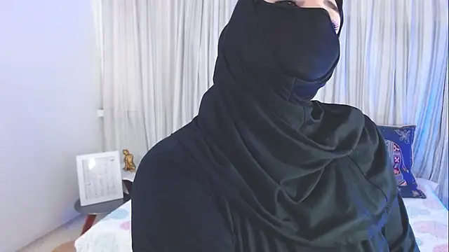 Snapshot of Uzra_hayed chatting on October 2025 07:58:02 PM Uzra hayed online show from October 2025 07:58:02 PM