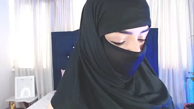 Snapshot of Uzra_hayed chatting on November 2025 12:59:01 PM Uzra hayed online show from November 2025 12:59:01 PM