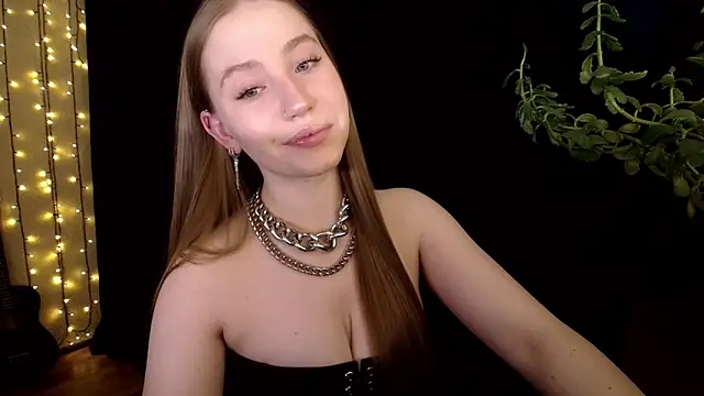 SindiWatsoon online show from October 2025 12:17:02 PM