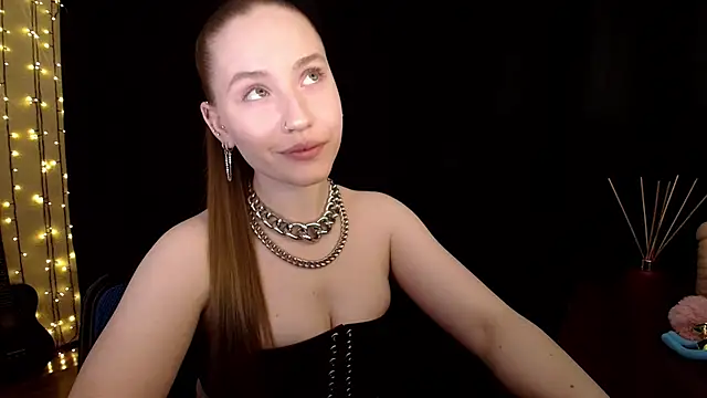 SindiWatsoon online show from April 2026 05:14:02 PM