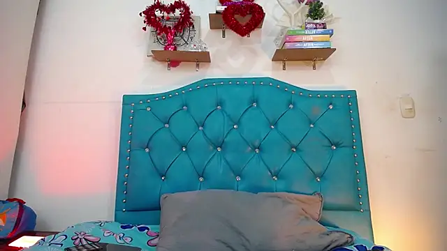 luly pink online show from February 2025 03:07:01 AM