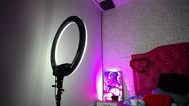 luly pink online show from September 2025 04:02:02 AM