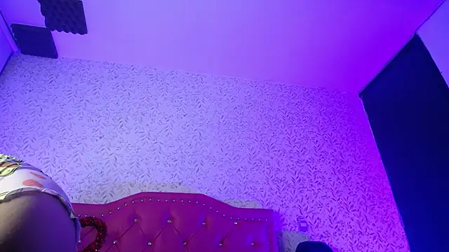 luly pink online show from September 2025 03:08:02 AM