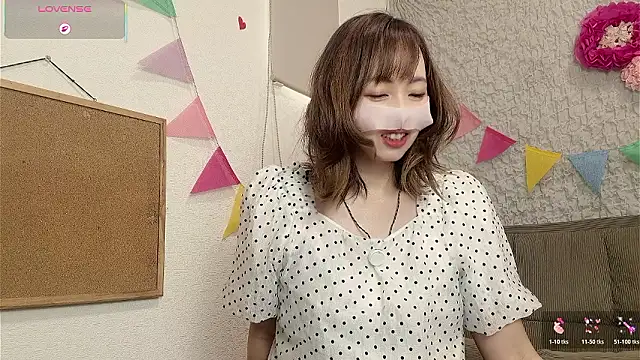 Snapshot of A33-asami chatting on May 2026 04:32:01 AM A33-asami online show from May 2026 04:32:01 AM