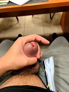 onbifeet online show from November 2025 05:36:02 PM