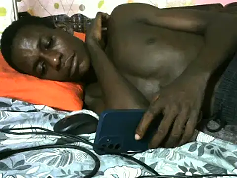 Snapshot of Bigras0011 chatting on February 2025 12:54:01 AM Bigras0011 online show from February 2025 12:54:01 AM