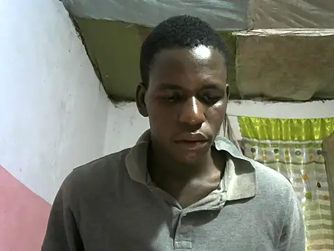 Snapshot of Bigras0011 chatting on October 2025 03:15:02 AM Bigras0011 online show from October 2025 03:15:02 AM