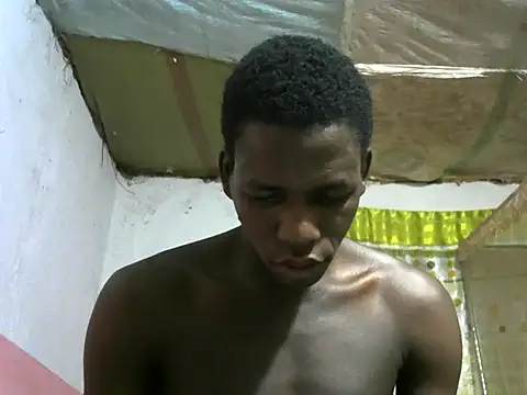 Snapshot of Bigras0011 chatting on November 2025 03:50:02 AM Bigras0011 online show from November 2025 03:50:02 AM