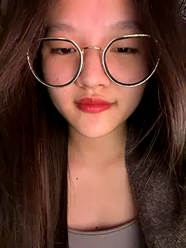 Krixxi22 online show from September 2025 03:25:01 PM