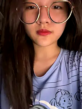 Krixxi22 online show from October 2025 03:54:02 PM