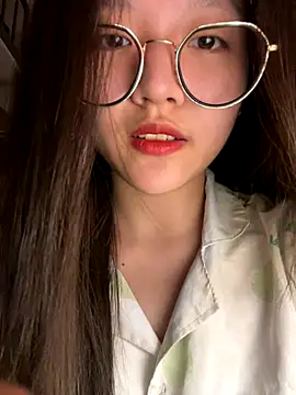 Krixxi22 online show from October 2025 03:25:02 PM