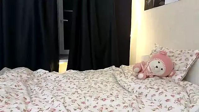 Snapshot of vse_horosho chatting on October 2025 06:07:02 PM vse horosho online show from October 2025 06:07:02 PM