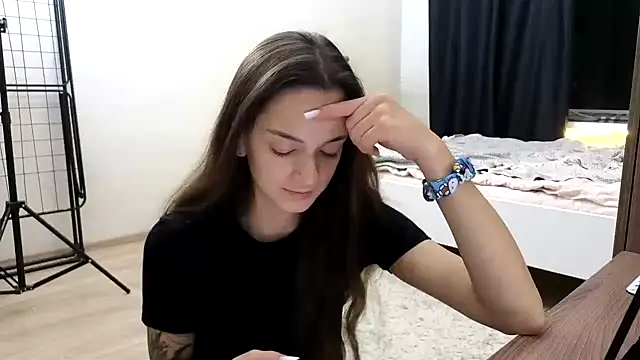 Snapshot of vse_horosho chatting on November 2025 03:57:01 PM vse horosho online show from November 2025 03:57:01 PM