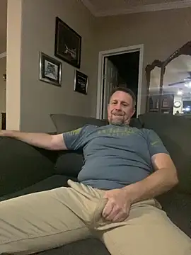 Snapshot of Realybigdill chatting on May 2026 03:45:02 AM Realybigdill online show from May 2026 03:45:02 AM