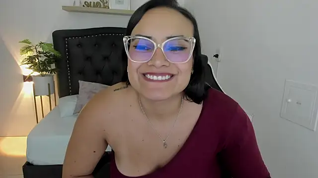 Snapshot of zoe_danae_ chatting on January 2025 04:12:02 PM zoe danae online show from January 2025 04:12:02 PM