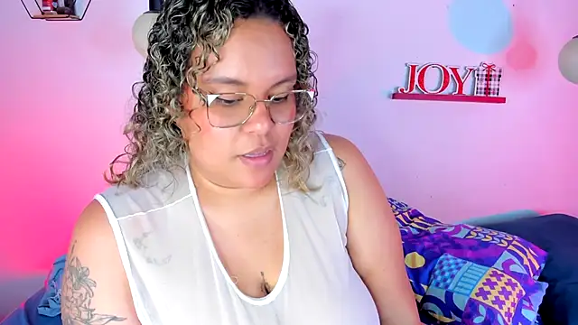 monicabbw  online show from March 2025 11:43:02 PM