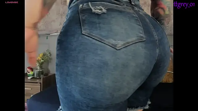 Snapshot of Scarlett_grey1 chatting on December 2024 12:00:02 AM Scarlett grey1 online show from December 2024 12:00:02 AM