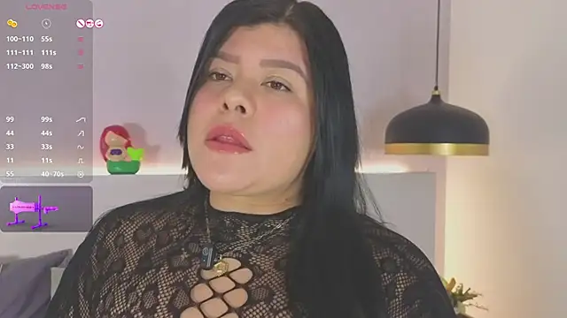 Snapshot of Scarlett_grey1 chatting on November 2025 05:18:02 AM Scarlett grey1 online show from November 2025 05:18:02 AM