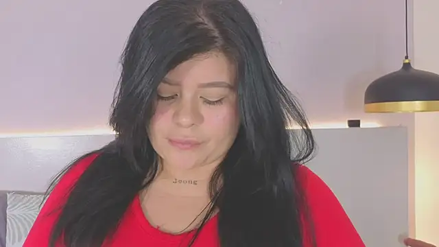 Snapshot of Scarlett_grey1 chatting on December 2025 08:24:02 PM Scarlett grey1 online show from December 2025 08:24:02 PM