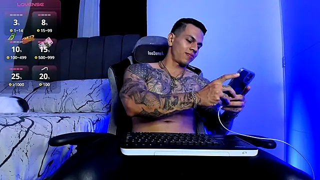 Aron Dark online show from November 2025 12:42:02 AM