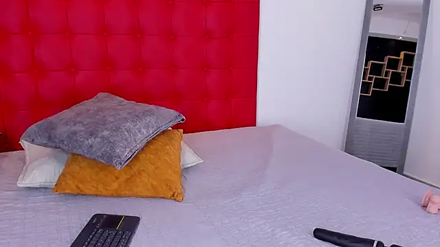 Daliana Beck online show from November 2025 08:31:01 PM