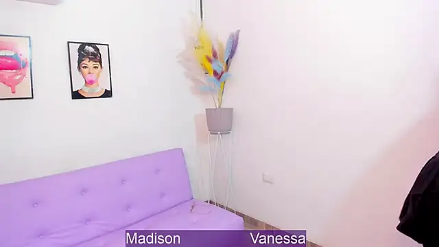 Snapshot of Wetnaughtygirls chatting on November 2025 01:26:01 AM Wetnaughtygirls online show from November 2025 01:26:01 AM