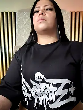 martinna tay online show from April 2026 03:18:01 AM