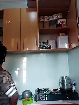 LOVELY-2BERRY online show from March 2026 04:37:01 AM