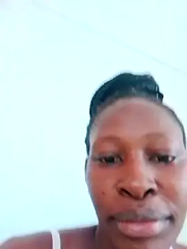 LOVELY-2BERRY online show from April 2026 07:06:02 AM