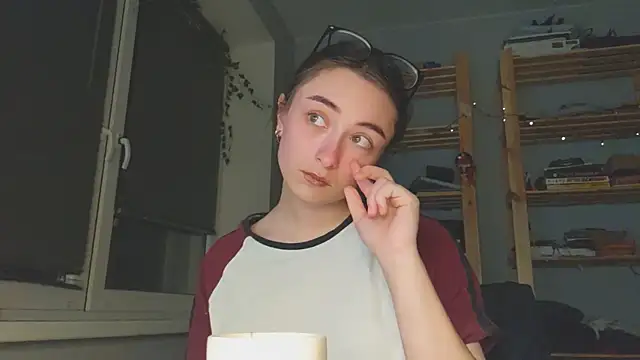 Snapshot of monlight__dana chatting on November 2025 07:50:02 PM monlight dana online show from November 2025 07:50:02 PM