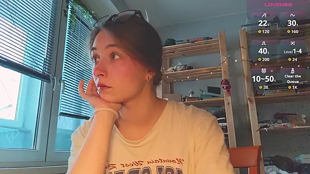 monlight  dana online show from February 2026 01:47:01 PM