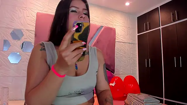 Charlotte Ice1 online show from February 2025 04:46:02 PM