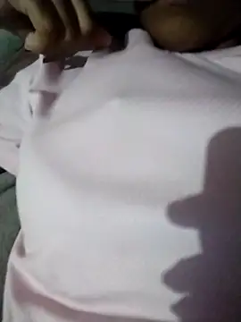 Snapshot of -_Anny_- chatting on November 2025 11:43:02 PM - Anny - online show from November 2025 11:43:02 PM