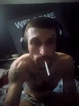 Snapshot of hungandtatted666 chatting on November 2025 01:21:02 PM hungandtatted666 online show from November 2025 01:21:02 PM