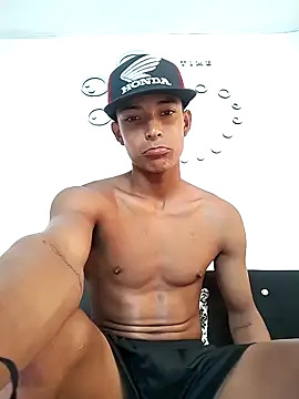 Snapshot of Demiansteven2 chatting on November 2025 05:45:02 PM Demiansteven2 online show from November 2025 05:45:02 PM