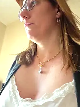 SpiceLea online show from March 2026 08:54:02 AM