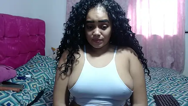 kiara milf  online show from October 2025 08:55:02 PM