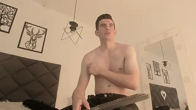 Snapshot of MikaelSlow chatting on February 2025 07:22:01 AM MikaelSlow online show from February 2025 07:22:01 AM