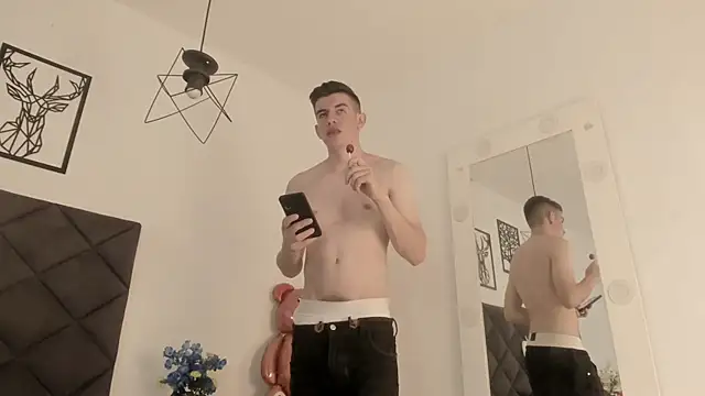 Snapshot of MikaelSlow chatting on February 2025 08:50:02 AM MikaelSlow online show from February 2025 08:50:02 AM