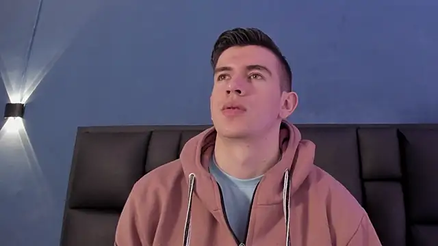 Snapshot of MikaelSlow chatting on November 2025 04:23:02 AM MikaelSlow online show from November 2025 04:23:02 AM