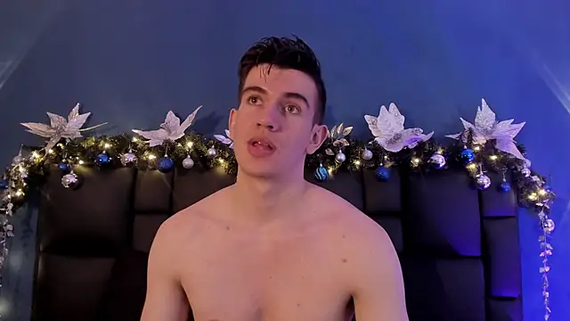 Snapshot of MikaelSlow chatting on November 2025 04:34:02 AM MikaelSlow online show from November 2025 04:34:02 AM