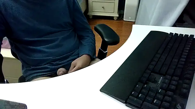 big-pig online show from November 2025 01:47:02 PM