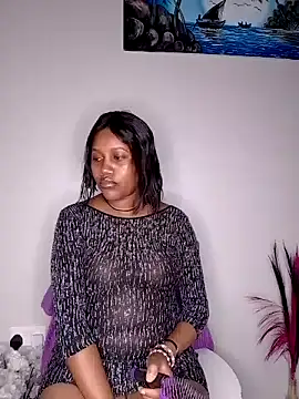 Snapshot of SquirtQueen222 chatting on December 2024 08:00:02 PM SquirtQueen222 online show from December 2024 08:00:02 PM